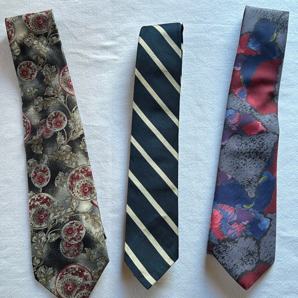 Lot of 3 100%Silk ties 
Great condition